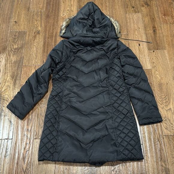 Women’s Kenneth Cole black puffer coat. Sz M - Picture 5 of 5